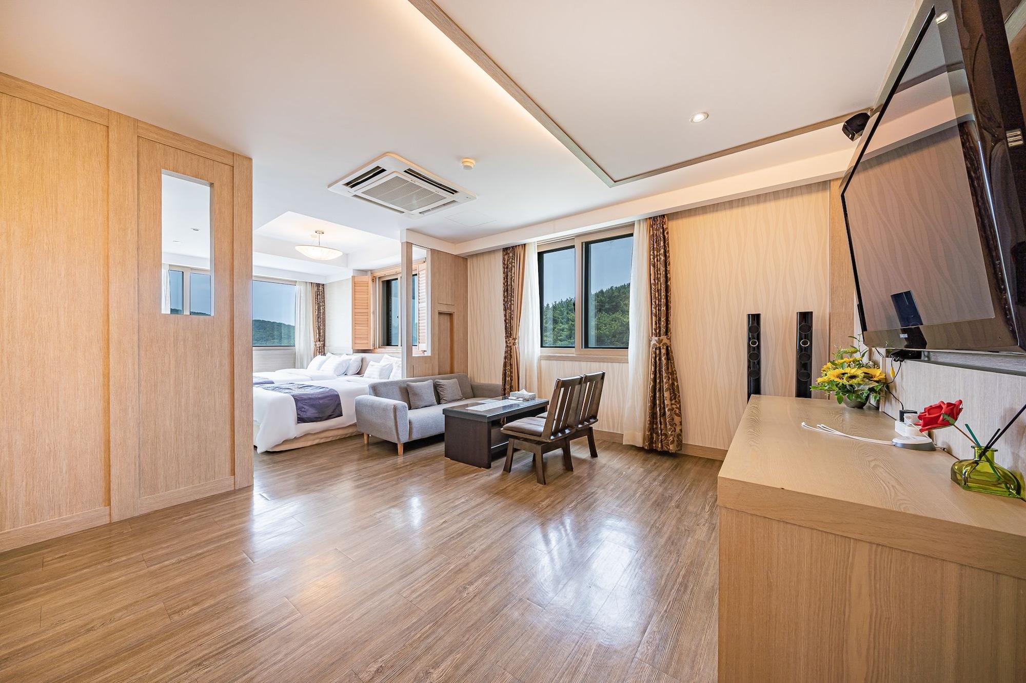 Incheon Prince Hotel Экстерьер фото