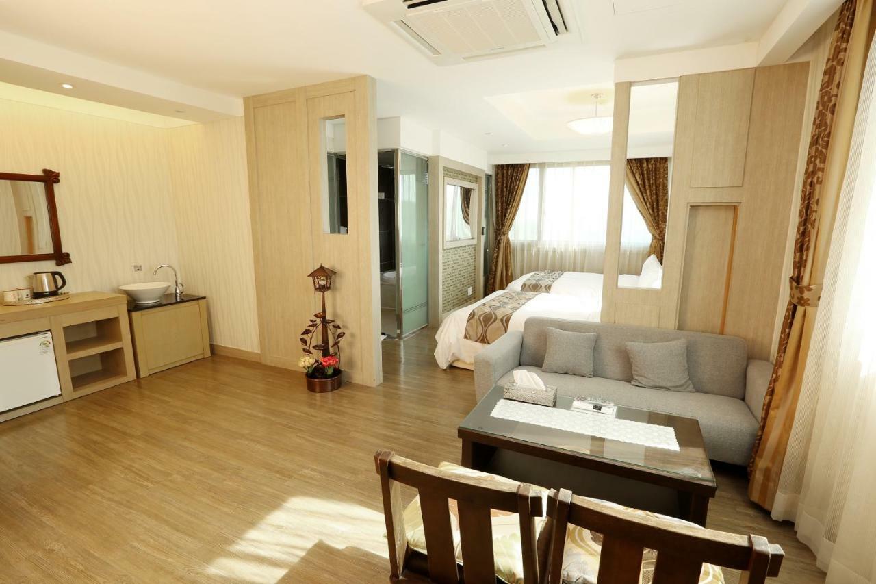 Incheon Prince Hotel Экстерьер фото
